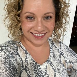 Meet your Posher, Veronica